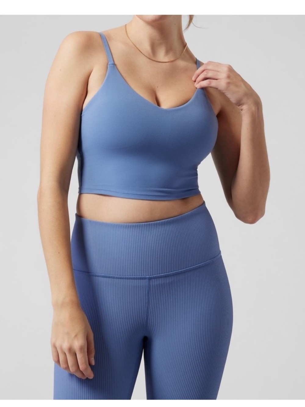 Athleta Elation V-Neck Crop in Medium A-C
